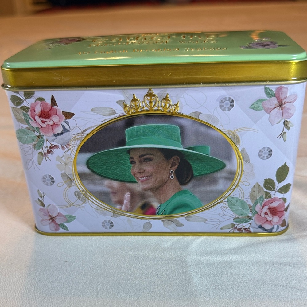 New English Teas Catherine Princess of Wales Tea Tin with 40 English Breakfast